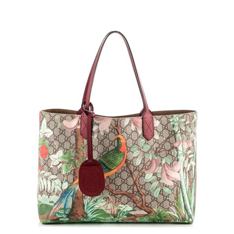 gucci tian tote|GUCCI GG Supreme Monogram Tian Medium Shopping Tote.